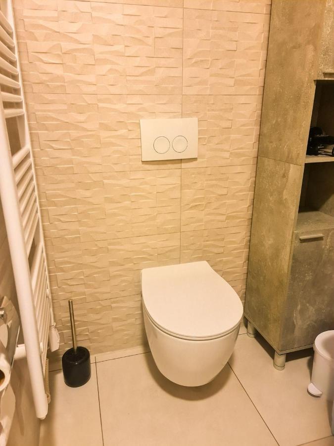 セニLeonアパートメント エクステリア 写真